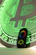 Зеркальное настенное украшение Bitcoin с LED подсветкой RGB 70 на 70 La Mir (bitcoin70) - изображение 2