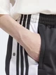 Шорты женские Adidas Originals Adibreak Sho IU2518 XS Black (4066757377846) - изображение 4