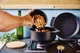 Кастрюля чугунная с крышкой KitchenAid Matte Oven-to-table 22 см 3.3 л Черная (CC004899-001) - изображение 6