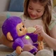 Интерактивная игрушка Обезьянка Санни Fingerlings Care ‘n’ Cuddles Interactive Baby Monkey (3191) - изображение 4