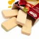 Лакомство для собак от 3-х месяцев Mavsy Freeze dried CHEESECAKE WITH APPLE, CRANBERRIES AND MANGO чизкейк с яблоком, клюквой и манго, 50 г - изображение 2