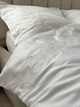 Наволочка Cozy з вишитими каштанами в тон 40x60 см Молочна - зображення 4