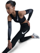 Спортивні легінси для бігу жіночі Nike W Nk Fast Df Mr 7/8 Tgt Sw HV8555-010 S Чорні (197860476936) - зображення 5