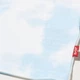 Дитяча укорочена футболка для дівчинки Levi's 895419554 122 см Блакитна (1159819087) - зображення 4