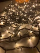 Светодиодная гирлянда No Brand 500 LED рубин 8 мм длина 28 метров с черным проводом, свет белый теплый - изображение 3