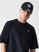T-shirt męski bawełniany oversize New Era Ne Premium Essential Os 60752363 S Czarny (0198976882727) - obraz 4