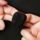 Игровые напальчники Wasp Feeler черные (аналог Flydigi от Xiaomi) с красным манжетом для игры на телефоне Pubg Call of Duty mobile - изображение 7