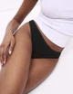 Набор хлопковых трусиков Marks&Spencer стринги thongs 10(38) 5 шт black черный 0157 - изображение 2