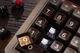 Klawiatura 8BitDo Retro 18 Mechanical Numpad C64 Edition (RET00464) - obraz 9