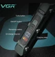 Аккумуляторная машинка для стрижки VGR V-696 5 Вт с дисплеем и насадками зелёная - изображение 4