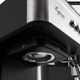 Кофеварка рожковая Liberton LСM-2204 950 Вт серебристая - изображение 3
