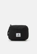 Чоловіча поясна сумка JORDAN JAM FLIGHT CROSSBODY - Belt Bag BLACK MA0799-023 (74329) - зображення 1