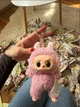 Лабубу Labubu мягкая игрушка брелок 15 см монстр сюрприз секретный цвет с ремешком кудрявая TikTok тренд - изображение 3