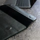 Шкіряний чохол для MacBook Air 15" (2023-2026) чорний - зображення 5