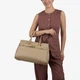 Сумка женская кожаная тоут большая Regina Notte Tote 4020 Светлый тауп - изображение 2