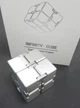Бесконечный кубик, антистресс Infinity Cube 38 мм. Игрушка-антистресс из алюминиевого сплава - изображение 2