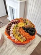 Полезный букет с сухофруктов и орехами в шляпной коробке - изображение 1
