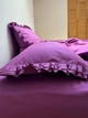 Комплект постільної білизни Cozy з рюшами ягідний Півтораспальний 150*200 см, простирадло 180*240 без резинки - зображення 3