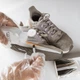 Очиститель белой подошвы от желтизны Coccine SNEAKERS WHITE SOLE RESTORER 150мл 557/44/150 - изображение 2