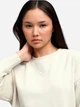 Світшот оверсайз утеплений на флісі жіночий Puma Ess Oversized Crew Fl 68540087 2XS Білий (4067983687419) - зображення 4