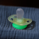 Smoczek Philips Avent Ultra Start Night neutral 0-2 m SCF075/07 2 szt (8720689028202) - obraz 5