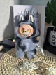 Мягкая игрушка брелок на рюкзак Labubu Pop Mart секретная редкая коллекционная игрушки сюрприз лабубу 3 серии 16 см, серая - изображение 3