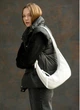Жіноча сумка Хобо з екошкіри SAMBAG Біла (986030813) - зображення 2