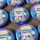Значок іменний "Першокласник з прізвищем" 58 мм Блакитний 1 шт (19-2393-2) - зображення 2