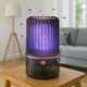 Лампа от насекомых портативна на аккумуляторе Mosquito Killer, электрический уничтожитель комаров и мух с функцией фонаря, антимоскитная лампа-ловушка без химии для дома, дачи и улицы Черная QSV-155 - изображение 1