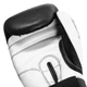 Боксерські рукавиці TITLE Boxing Dynamic Strike Black/White 14 oz (бинти 4м. в комплекті) - изображение 8