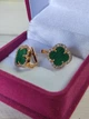 Серебряные серьги в стиле Van Cleef Ван Клиф клевер с Малахитом в позолоте (СТ-805малп) - изображение 1
