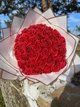 Букет из 35 красных мильных роз с блестками, подарочный букет роз мыльных для девушки, жены, мамы, дочери. - изображение 1