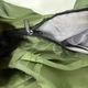 Спальный мешок туристический с капюшоном 200х70 см, водоотталкивающий теплый спальник-одеяло с молнией, наполнитель холлофайбер, для туризма, кемпинга, походов, рыбалки Зеленый, DNA-059-Green - изображение 5