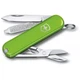 Складаний ніж Victorinox Classic SD для повсякденного використання зелений із 7 функціями Smashed Avocado - зображення 1