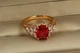 Кольцо Xuping Jewelry Шедевр с малиновым р 20 золотистое - изображение 1