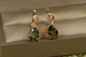 Серьги Xuping Jewelry Скандинавия с изумрудным камнем 1,8 см золотистые - изображение 1