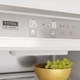 Встроенный холодильник Whirlpool WHC18 T573 - изображение 7