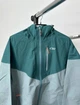 Куртка женская Outdoor Research Foray 1 Gore-tex трекинговая мембрана зеленый с серым цвета в поход не промокает размер L - изображение 2