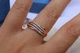 Кільце Xuping Jewelry три хвилястих доріжки з каменів р 19 золотисте - зображення 6