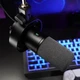 Конденсаторный USB-микрофон Fifine K688 для стриминга, записи вокала и подкастов, кардиоидная направленность, черный (с поп-фильтром и креплением) Черный - изображение 4