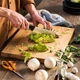 Nóż Santoku Fiskars Hard Edge 15 cm (6424002011040) - obraz 3