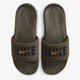 Мужские шлепанцы для пляжа Nike Victori One Slide Se HQ2124-200 41 (8US) 26 см Medium Olive/Anthracite-Bright Ceramic (198482005597) - изображение 4