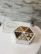 Солодкий подарунковий набір із сухофруктами, горіхами та цукерками Ferrero Rocher - изображение 1