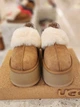 Жіночі уггі Сандалі Платформа Помаранчеві Замша UGG Funkette Slippers Platform Chestnut (41, помаранчевий) - изображение 15