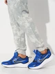 Подростковые кроссовки для мальчика Nike Cosmic Runner (Gs) HM4402-407 37.5 Hyper Royal/Black/Volt Tint (197863546414) - изображение 2