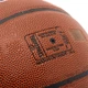 Мяч баскетбольный резиновый Spalding GOATS 77788Y размер 7 для зала и улицы (Indoor/Outdoor) - изображение 5