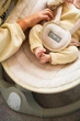 Убаюкивающий центр качель MoMi Kenani Onyx Sand для новорожденных детей электронная качель шезлонг для младенцев качель детская для малышей от рождения детский шезлонг с первых дней жизни - изображение 6