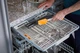 Лопатка Fiskars Functional Form силіконова 27.7 см Біла (1023615) - зображення 7