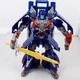 Трансформер Оптимус Прайм 34 см с мечом – Игрушка Transformers Optimus Prime, трансформируется в грузовик - изображение 4