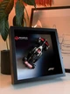 Рамка для колекціонування LEGO Speed Champions MoneyGram Haas F1 Team із фоном та склом - изображение 2